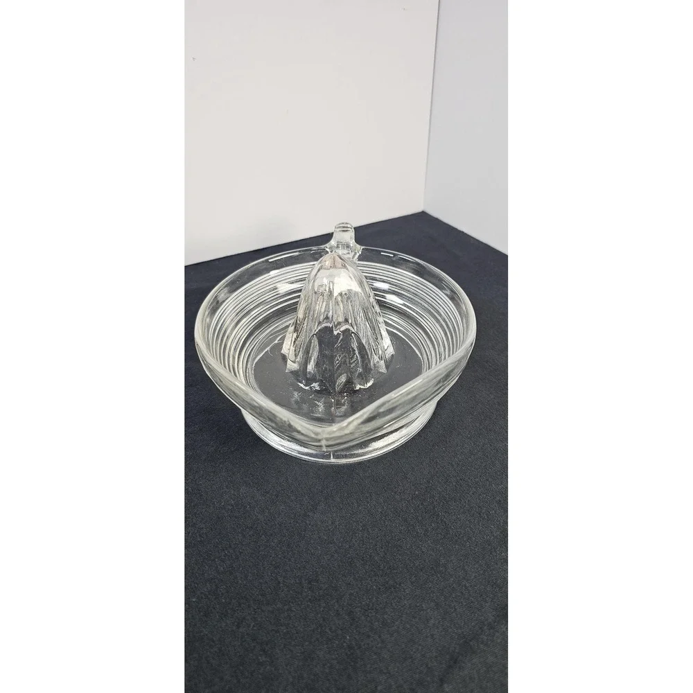 Vintage Clear Glass Citrus Juicer Orange Lemon Lime Juice Reamer Ribbed Art Deco